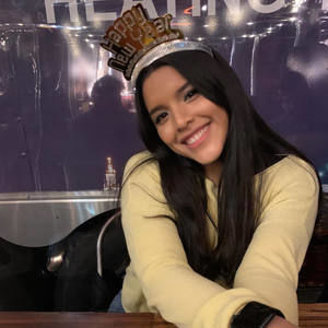 Meet your Posher, Elissa